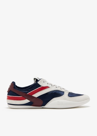Gymnasium sneakers