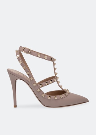 Rockstud pumps