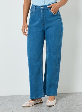 Styli Female Women Blue Straight Fit Washed Jeans, Straight