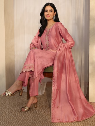 Peach Printed Silk Blend Straight Kurta, Trousers and Dupatta Set